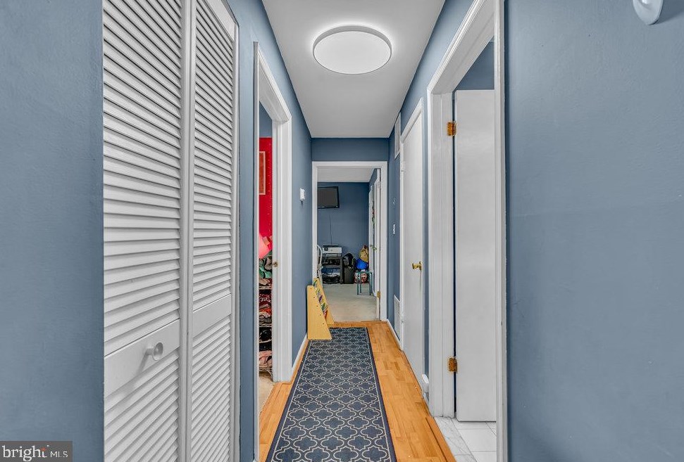 6 Lehavre Ct, Trenton NJ 08619-4719 exterior