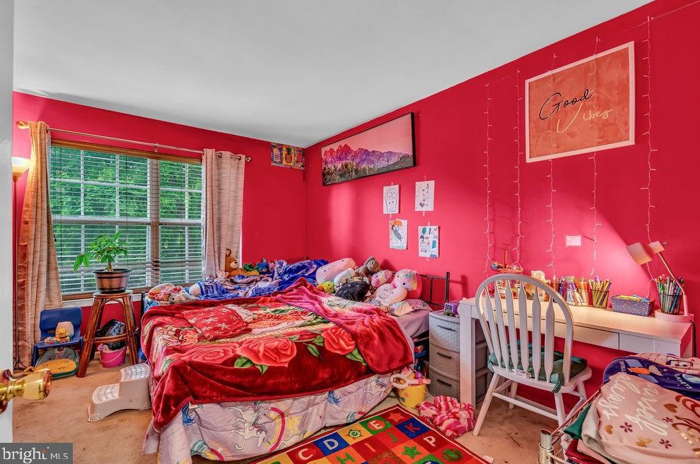 6 Lehavre Ct, Trenton NJ 08619-4719 exterior