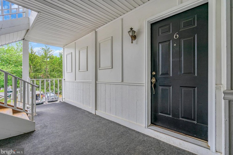 6 Lehavre Ct, Trenton, NJ 08619-4719