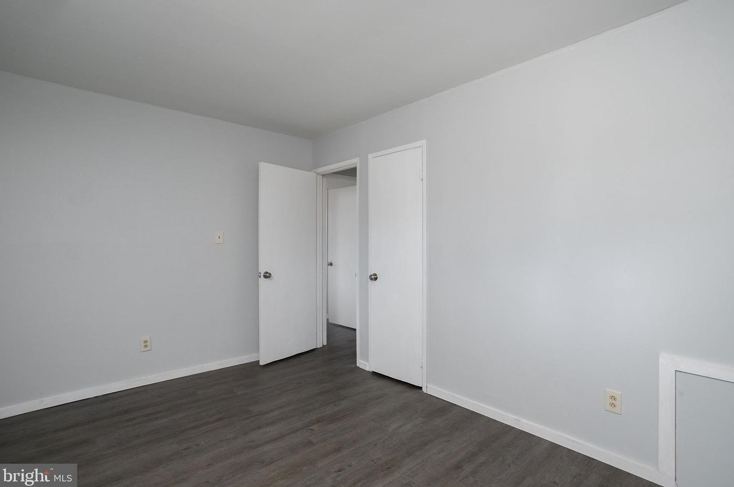 9 Theresa St, Trenton NJ 08618-1529 exterior