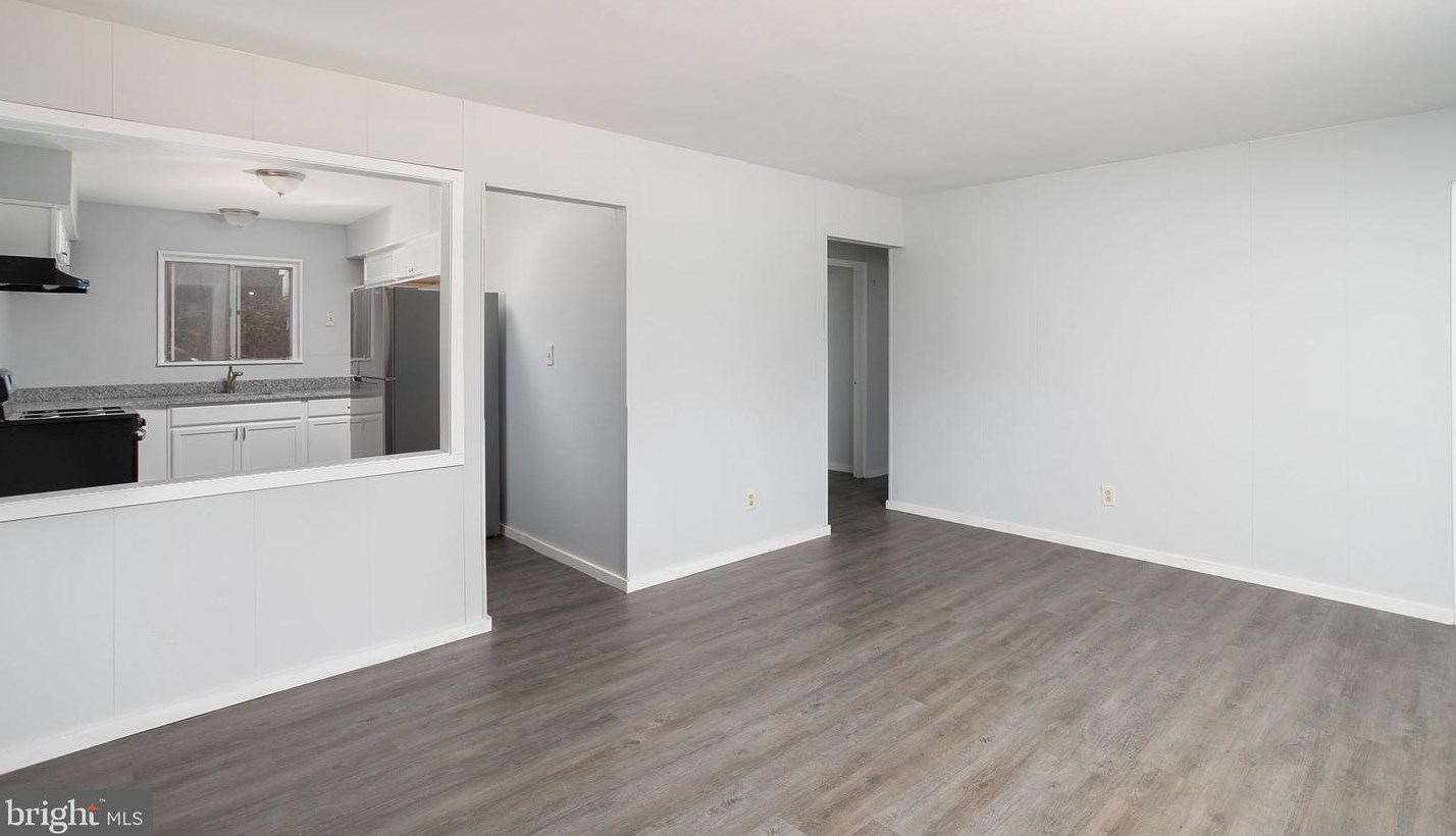 9 Theresa St, Trenton NJ 08618-1529 exterior