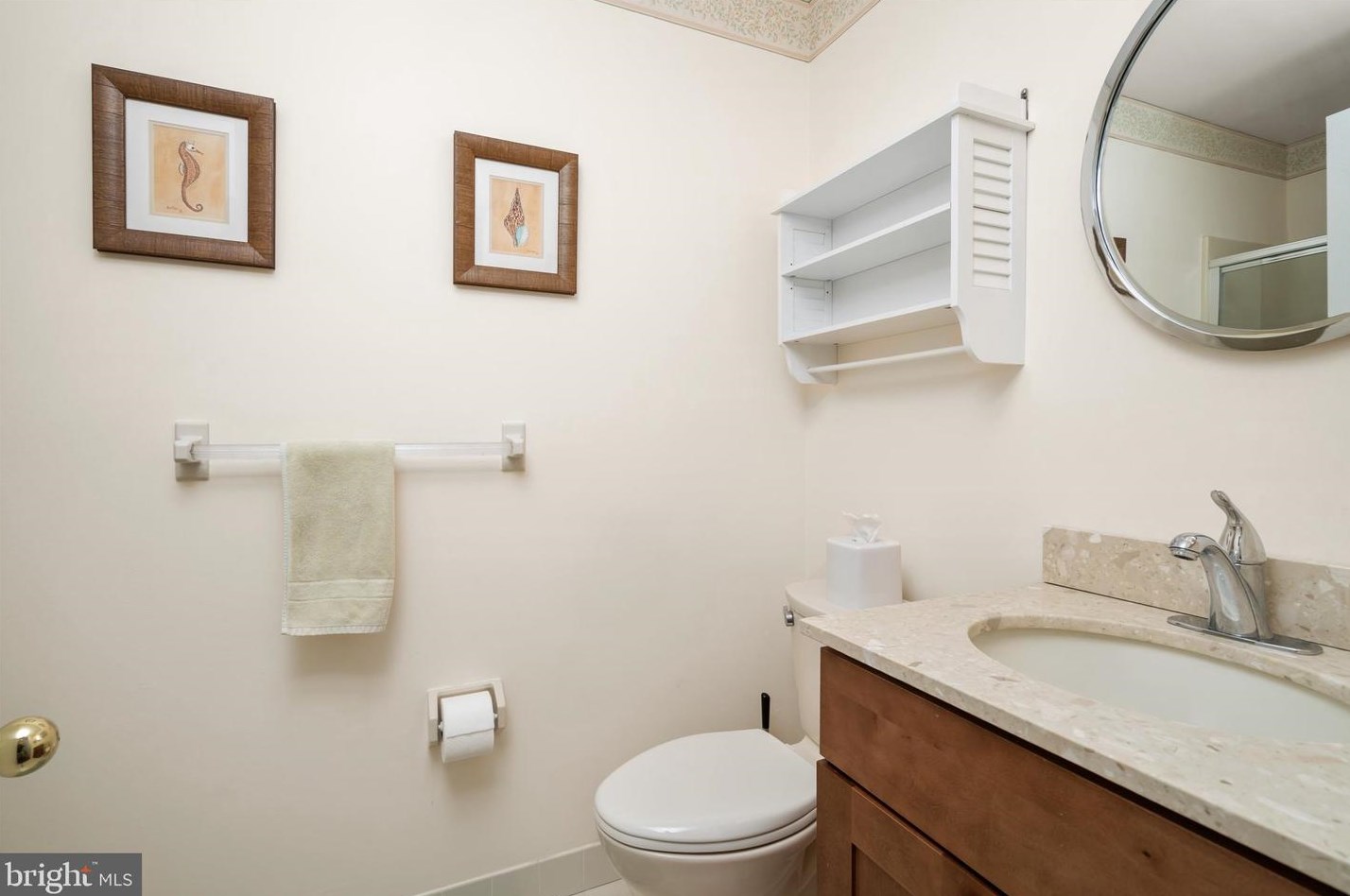 18 Pinewood Dr, Trenton NJ  08690-3346 exterior