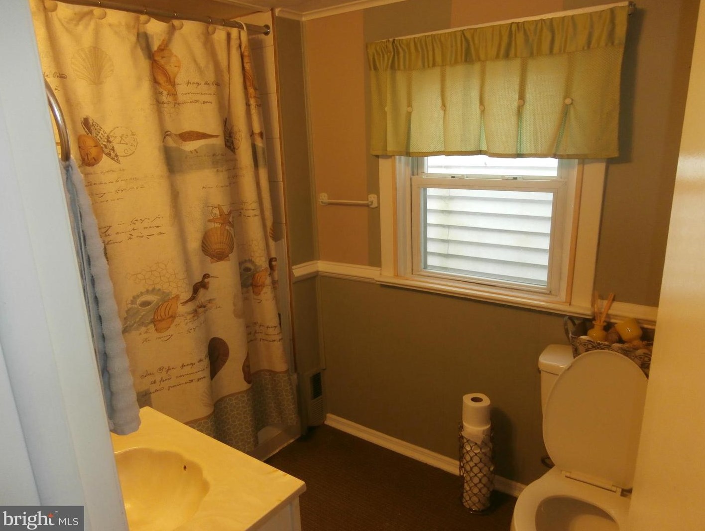 56 Bayard St, Trenton NJ  08611-1504 exterior