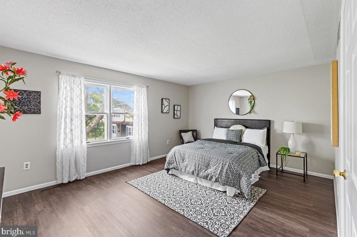 I-1 Shirley Ln, Trenton NJ 08648 exterior