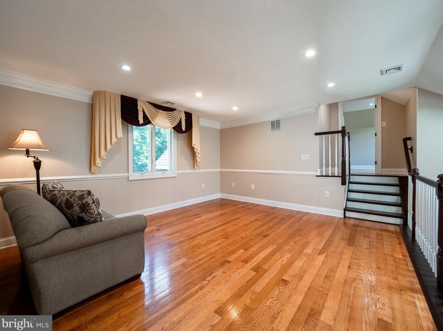 38 Floral Ave, Trenton NJ 08619-1810 exterior