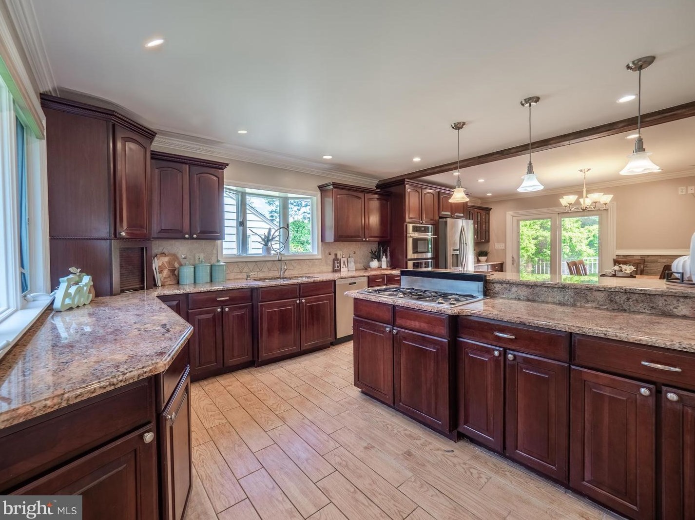 38 Floral Ave, Trenton NJ 08619-1810 exterior