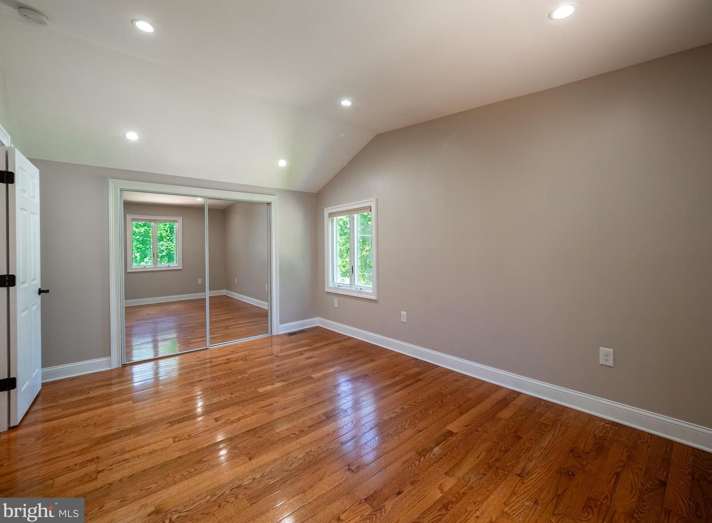 38 Floral Ave, Trenton NJ 08619-1810 exterior