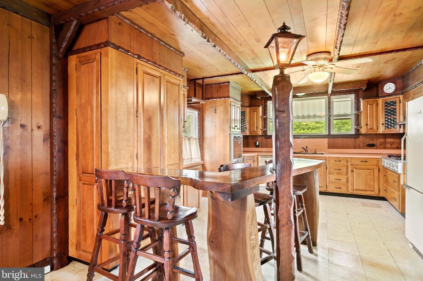 233 Tettemer Ave, Trenton NJ 08610-1521 exterior