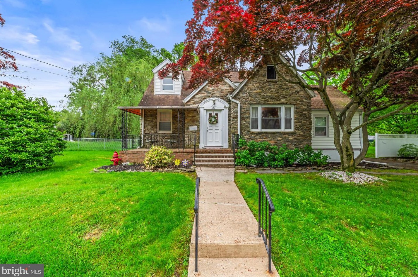 27 Thurston Ave, Trenton, NJ 08618-1709