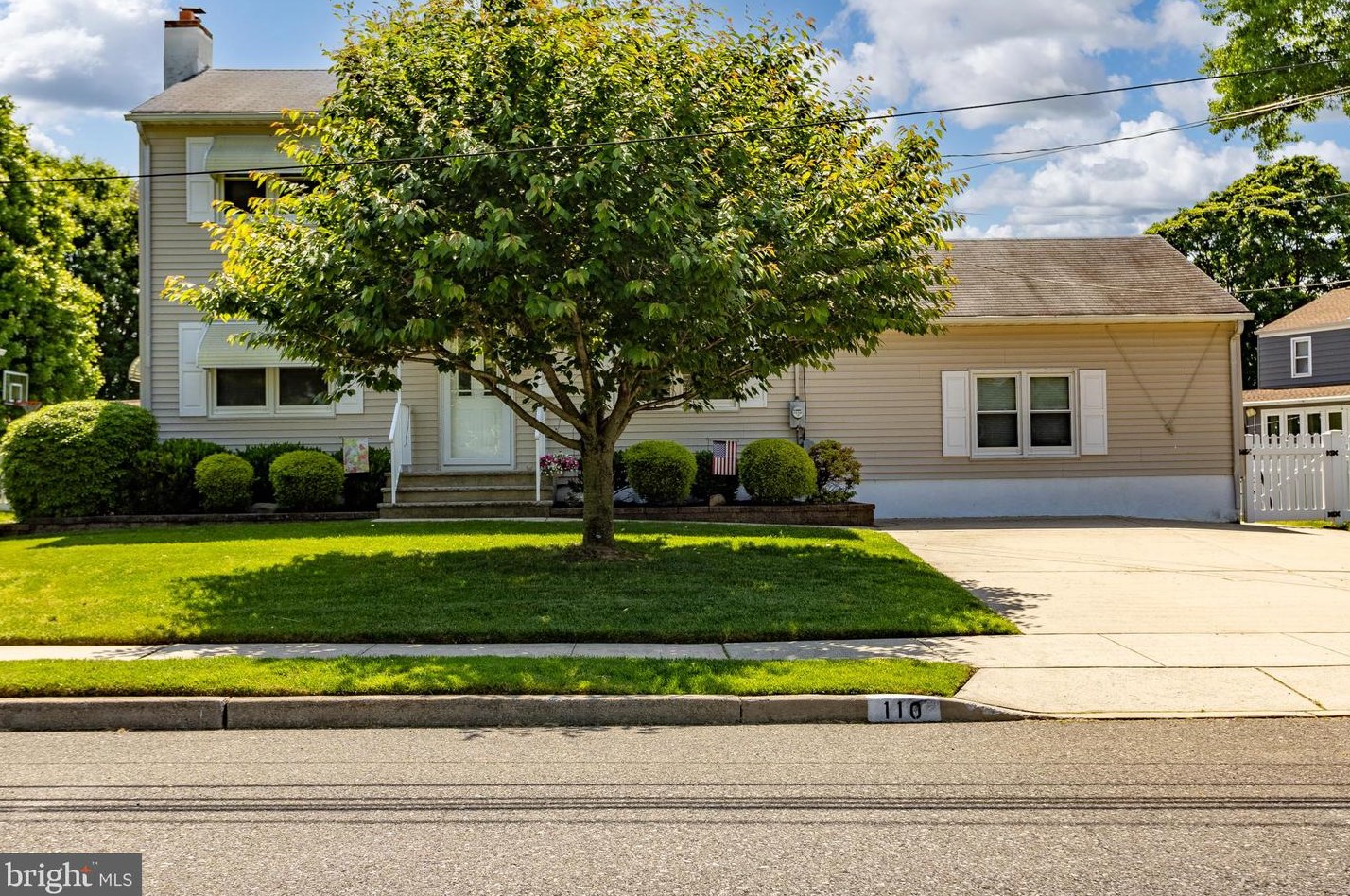 110 Hempstead Rd, Trenton, NJ 08610-1022