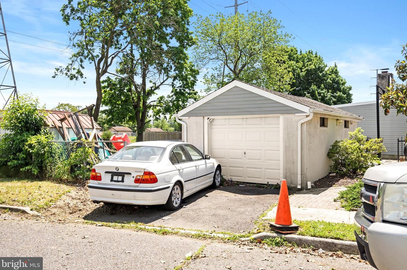 262 Edward Ave, Trenton NJ 08610-3906 exterior