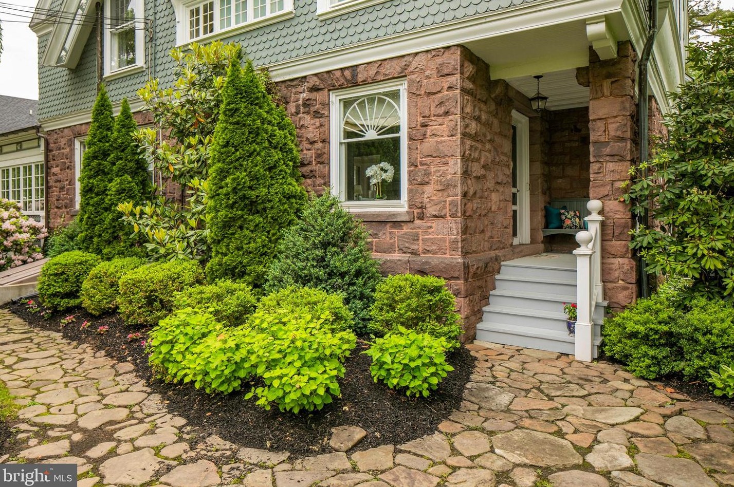 1 Cleveland Ln, Princeton NJ  08540-3049 exterior