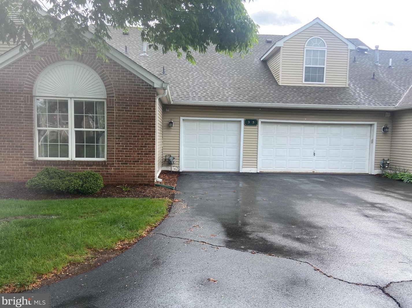 3 Woolsey Ct, Pennington, NJ 08534-1425