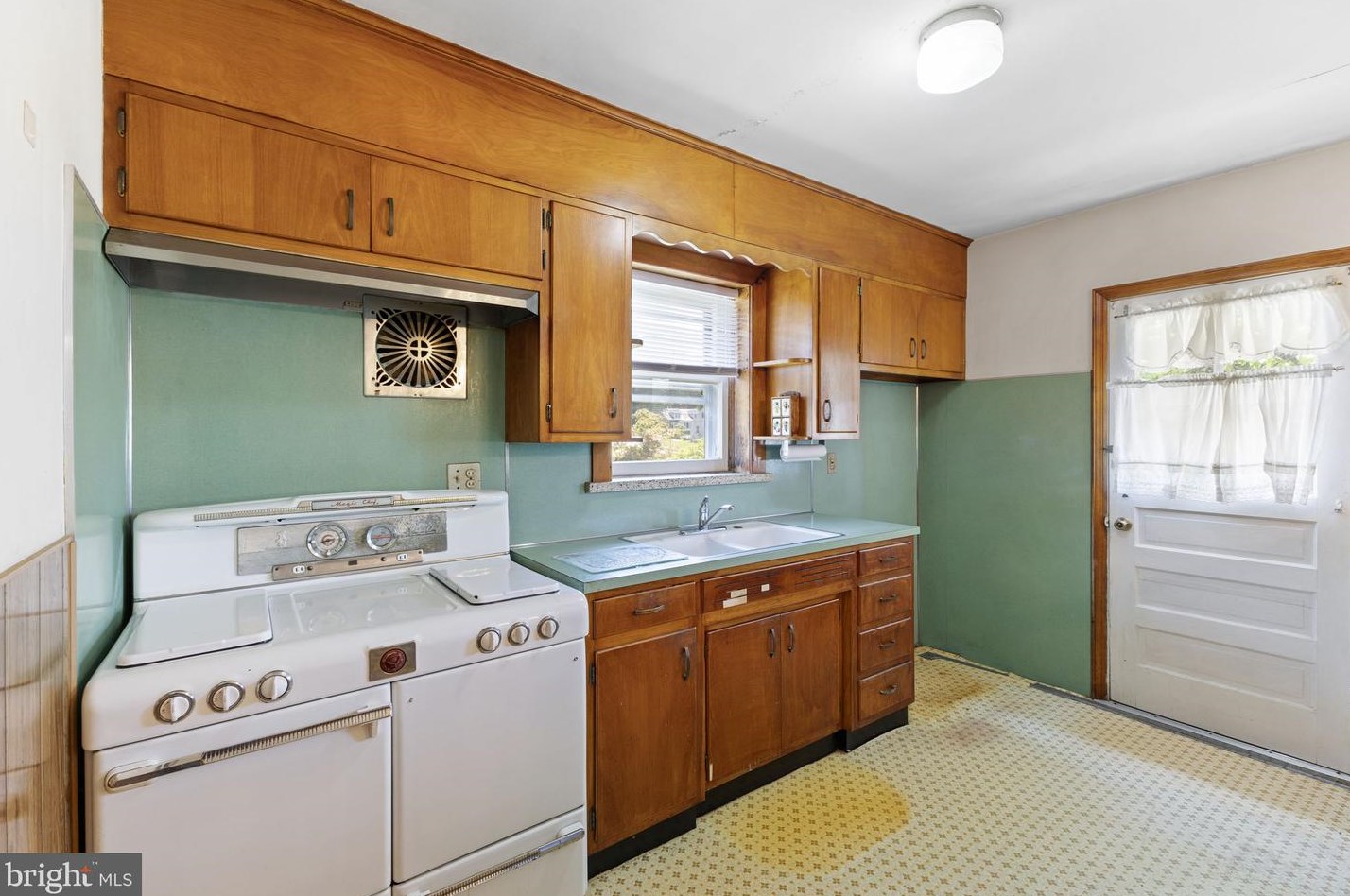 177 Taft Ave, Trenton NJ 08610-1913 exterior