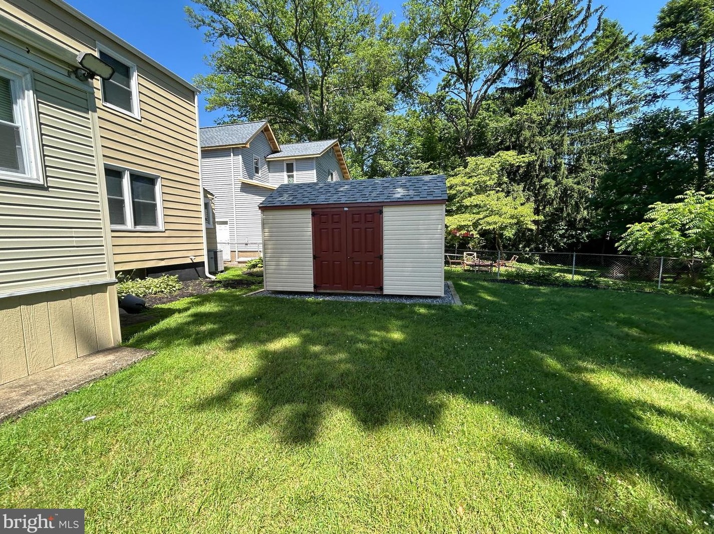 205 Pingree Ave, Trenton NJ 08618-2443 exterior