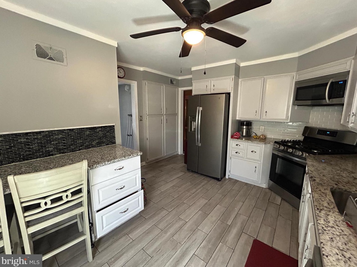 205 Pingree Ave, Trenton NJ 08618-2443 exterior