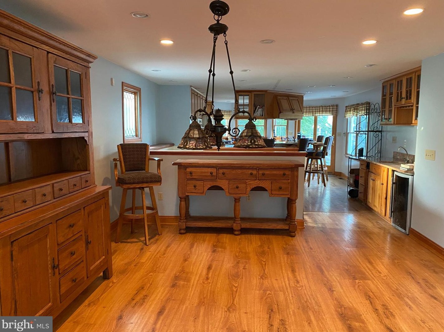 2 Irwin Pl, Trenton, NJ 08648-3902