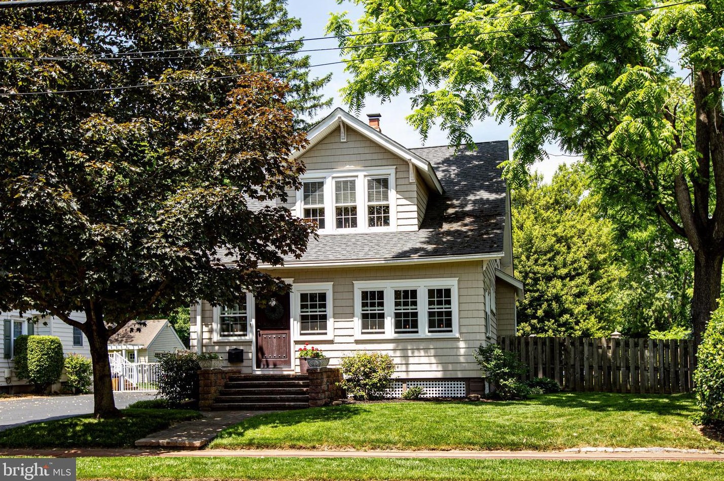 133 Mercer St, Trenton, NJ 08690