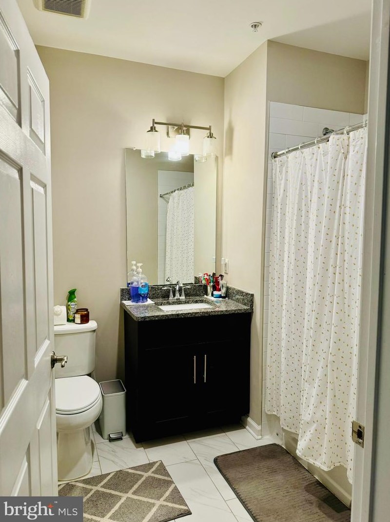 932 Halifax Pl, Trenton, NJ 08619-2070