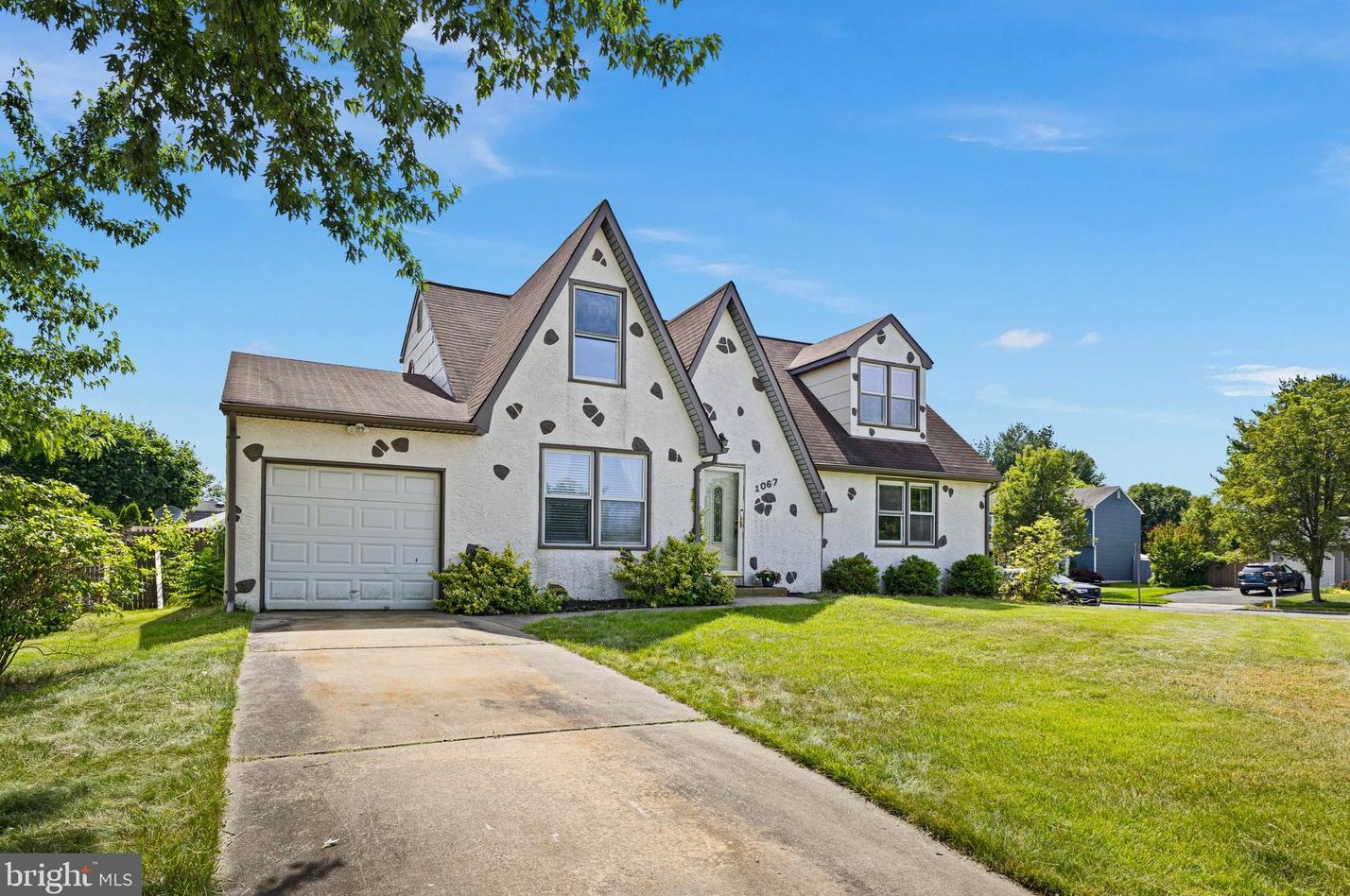 1067 Estates Blvd, Trenton, NJ 08690