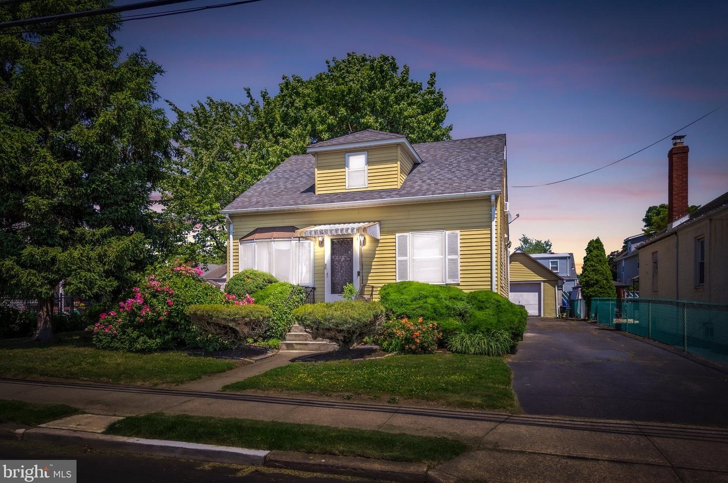 48 Julia Ave, Trenton, NJ 08610-6528