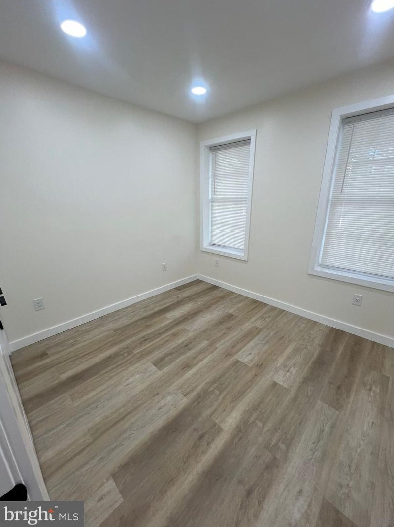 54 Carroll St, Trenton NJ 08609-1007 exterior