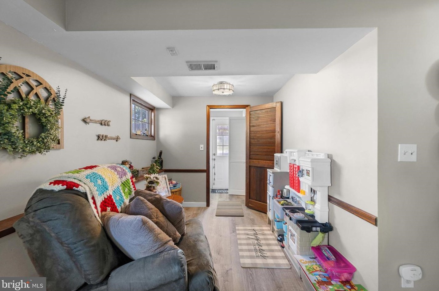 76 Sunnybrae Blvd, Trenton NJ 08620-1559 exterior