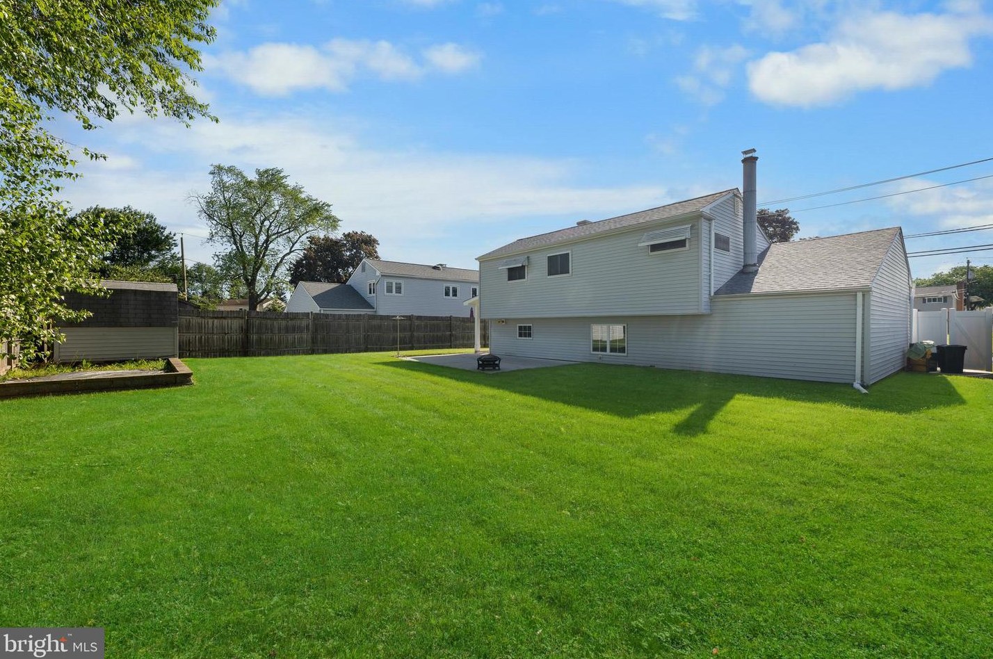 76 Sunnybrae Blvd, Trenton NJ 08620-1559 exterior