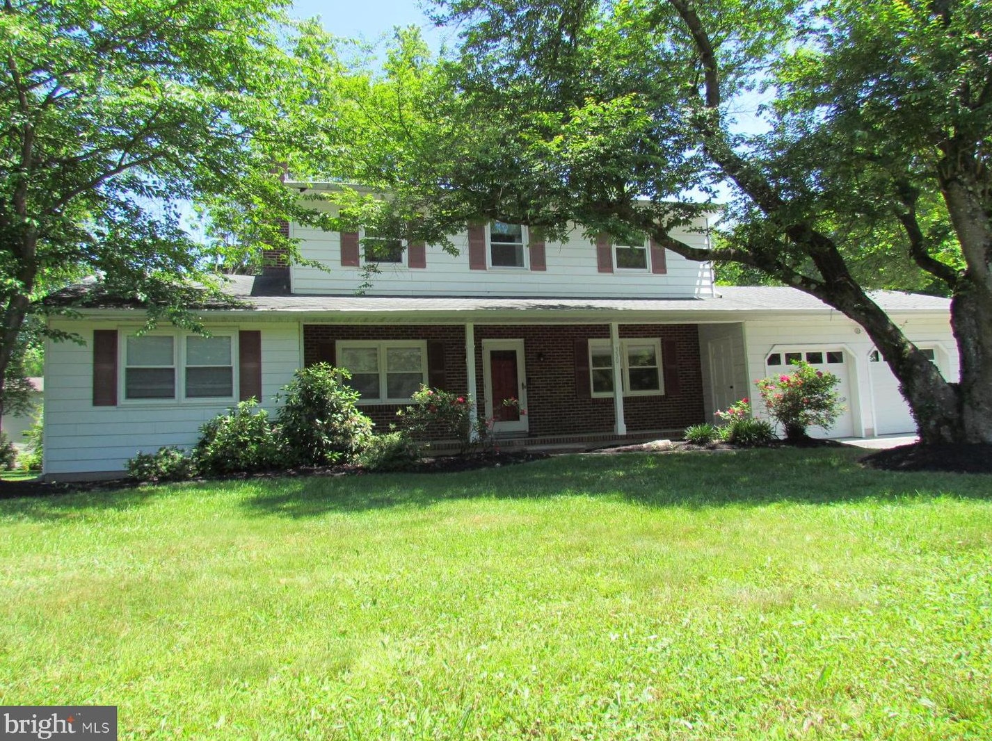 330 N Post Rd, W Windsor Township, NJ 08550