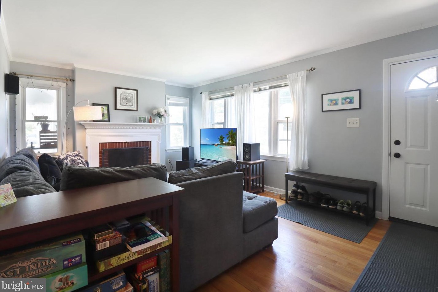 469 Fenwood Ave, Trenton NJ  08619-2573 exterior