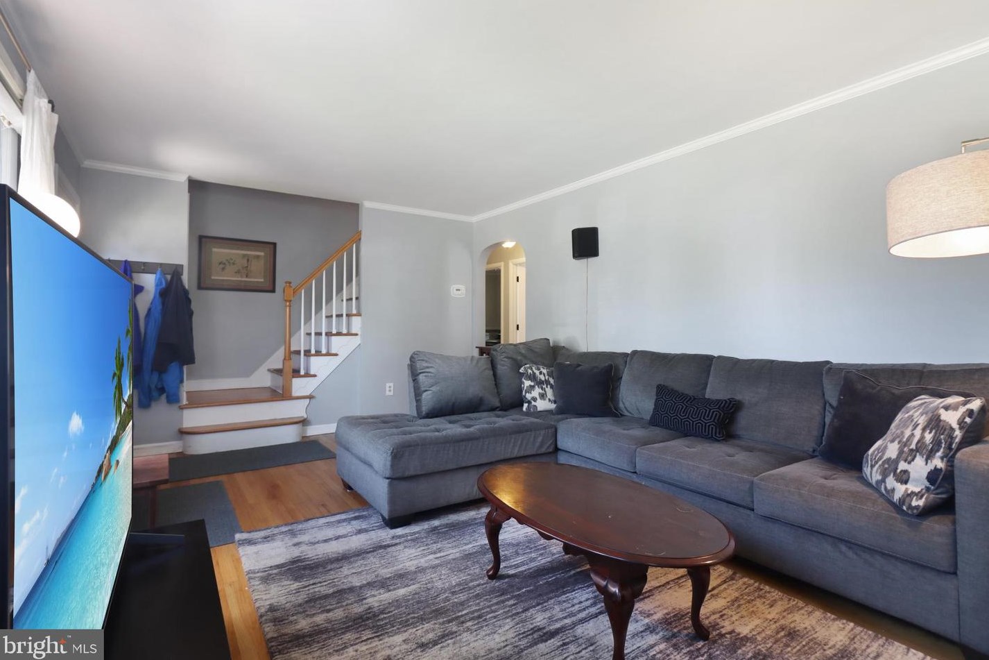 469 Fenwood Ave, Trenton NJ  08619-2573 exterior