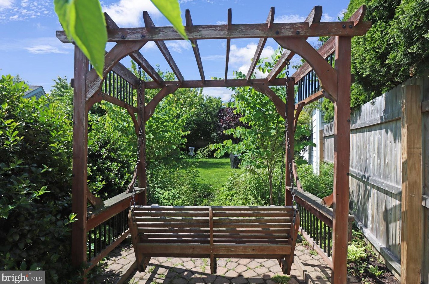 469 Fenwood Ave, Trenton NJ  08619-2573 exterior