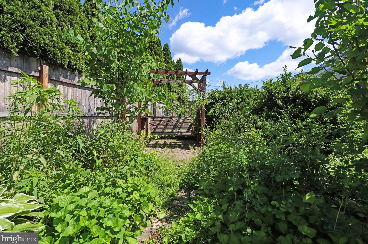 469 Fenwood Ave, Trenton NJ  08619-2573 exterior