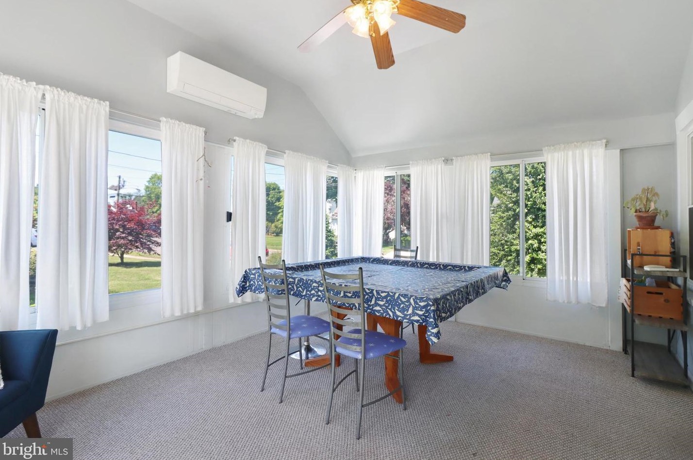 469 Fenwood Ave, Trenton NJ  08619-2573 exterior