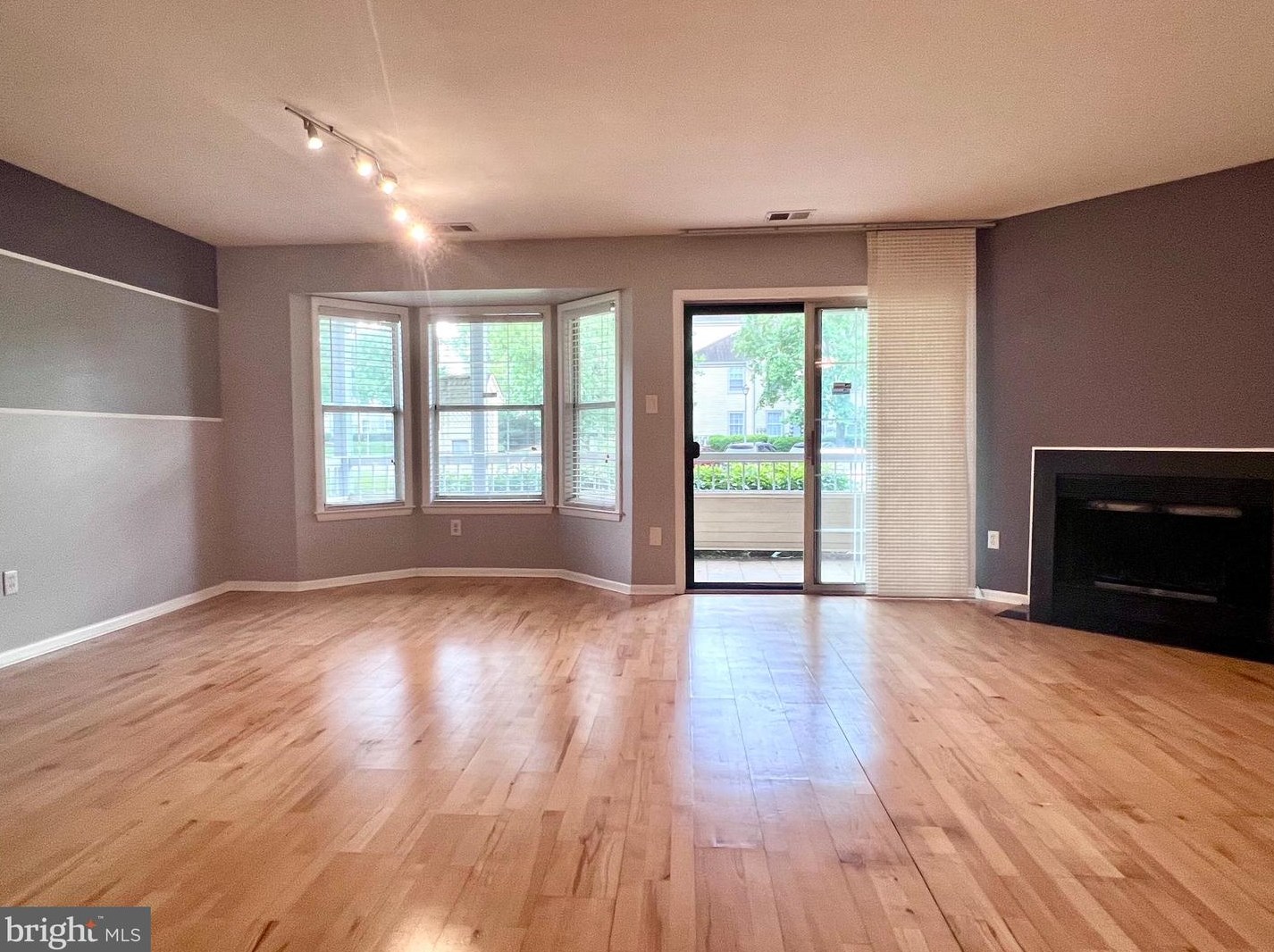 301 Trinity Ct #4, Princeton, NJ 08540