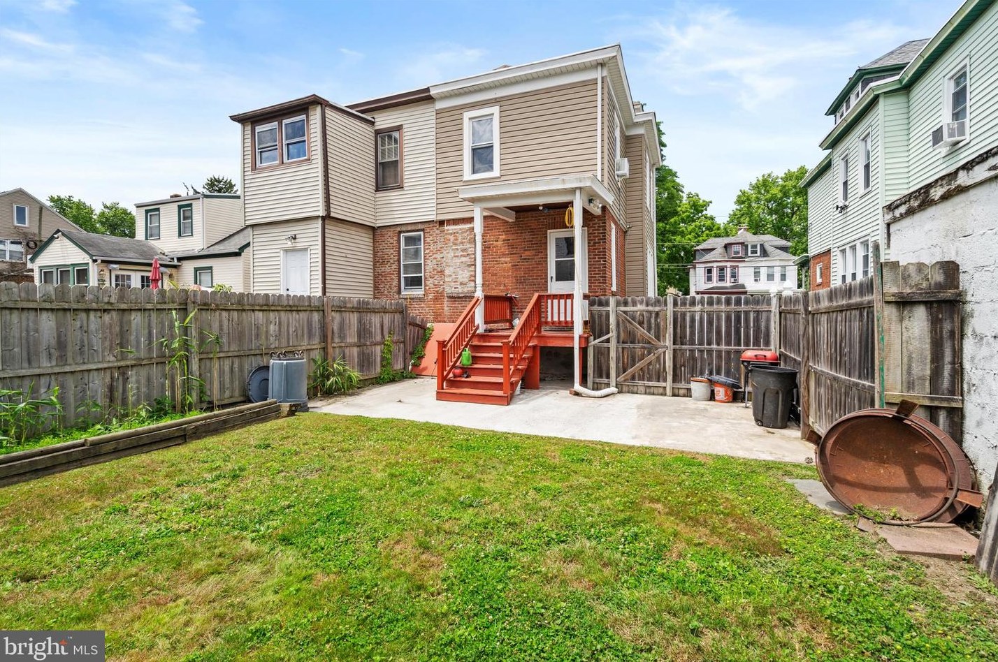 406 Beechwood Ave, Trenton NJ  08618-2524 exterior