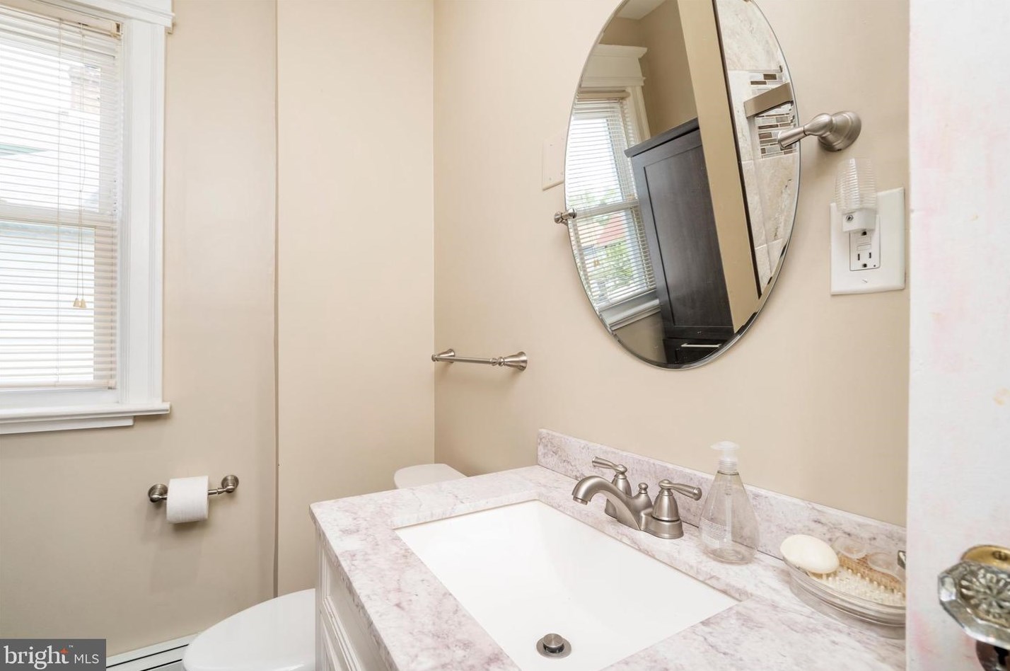 406 Beechwood Ave, Trenton NJ  08618-2524 exterior