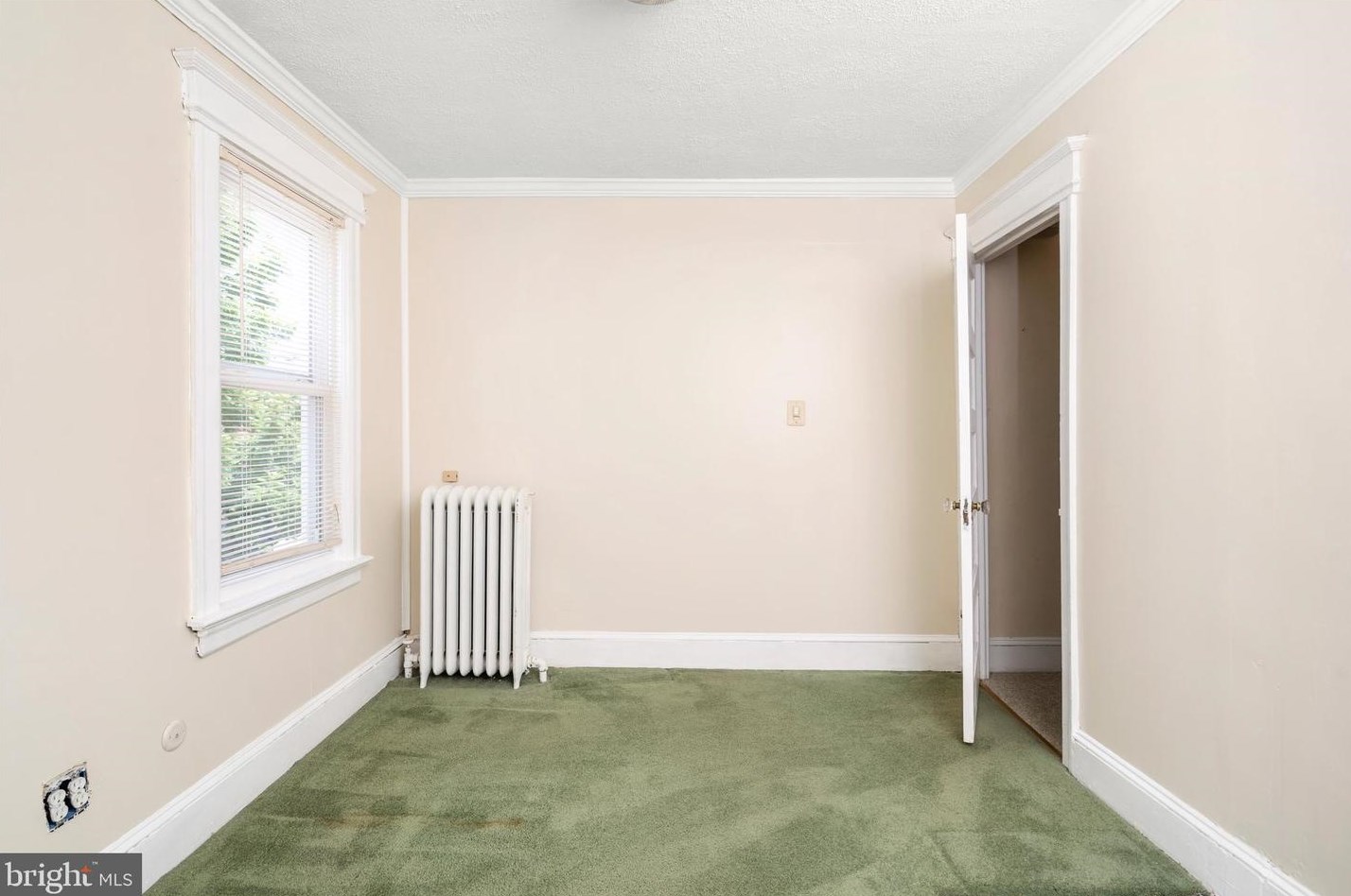 406 Beechwood Ave, Trenton NJ  08618-2524 exterior