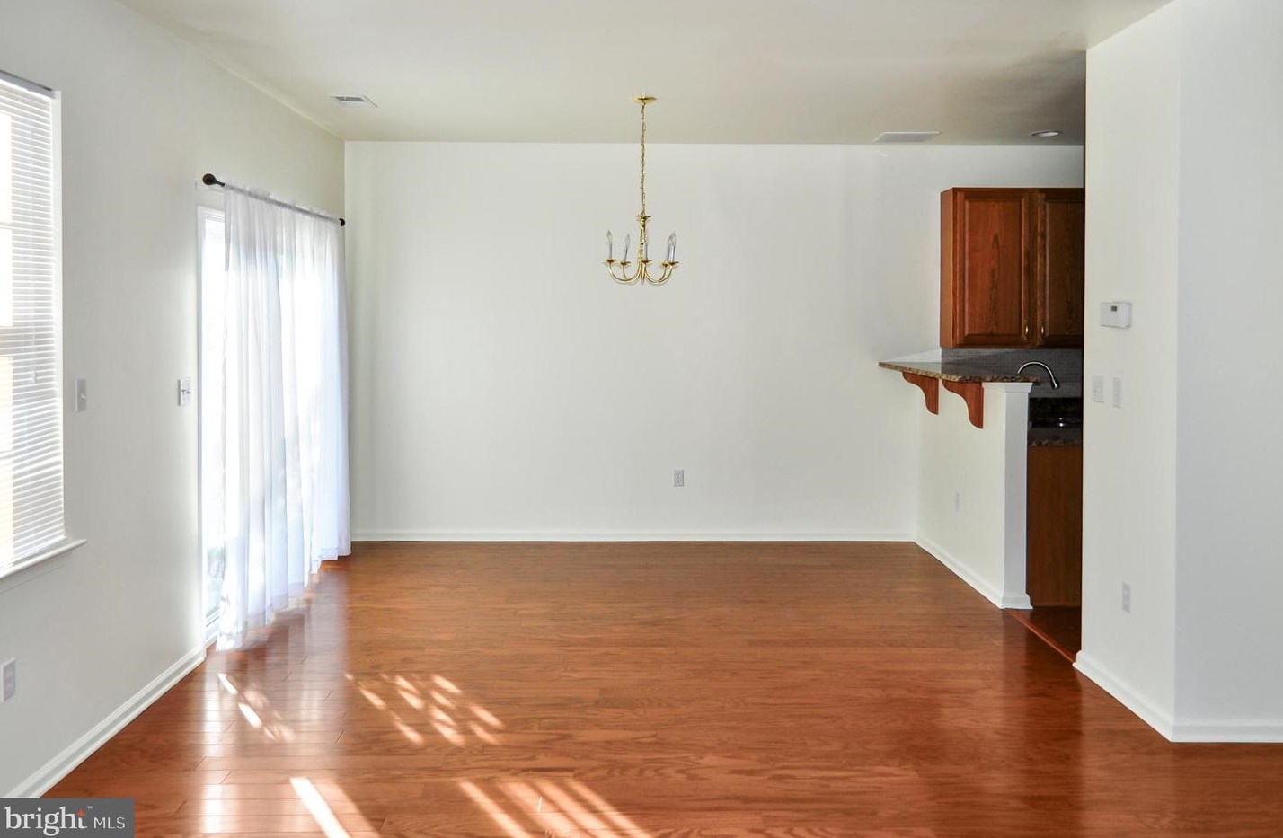 23 Blake Dr, Pennington, NJ 08534