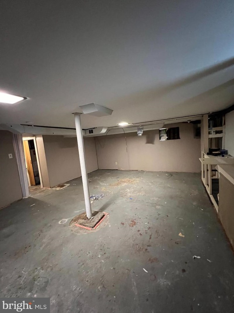 240 Darcy Ave, Trenton NJ 08629-1615 exterior