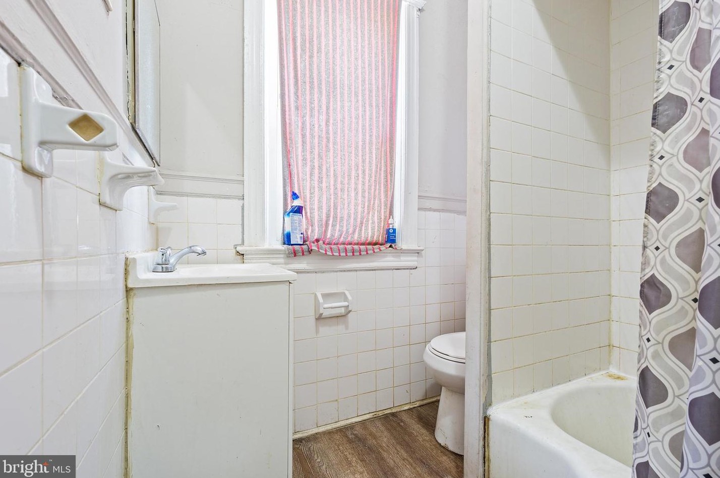 508 Tyler St, Trenton NJ  08609-2622 exterior