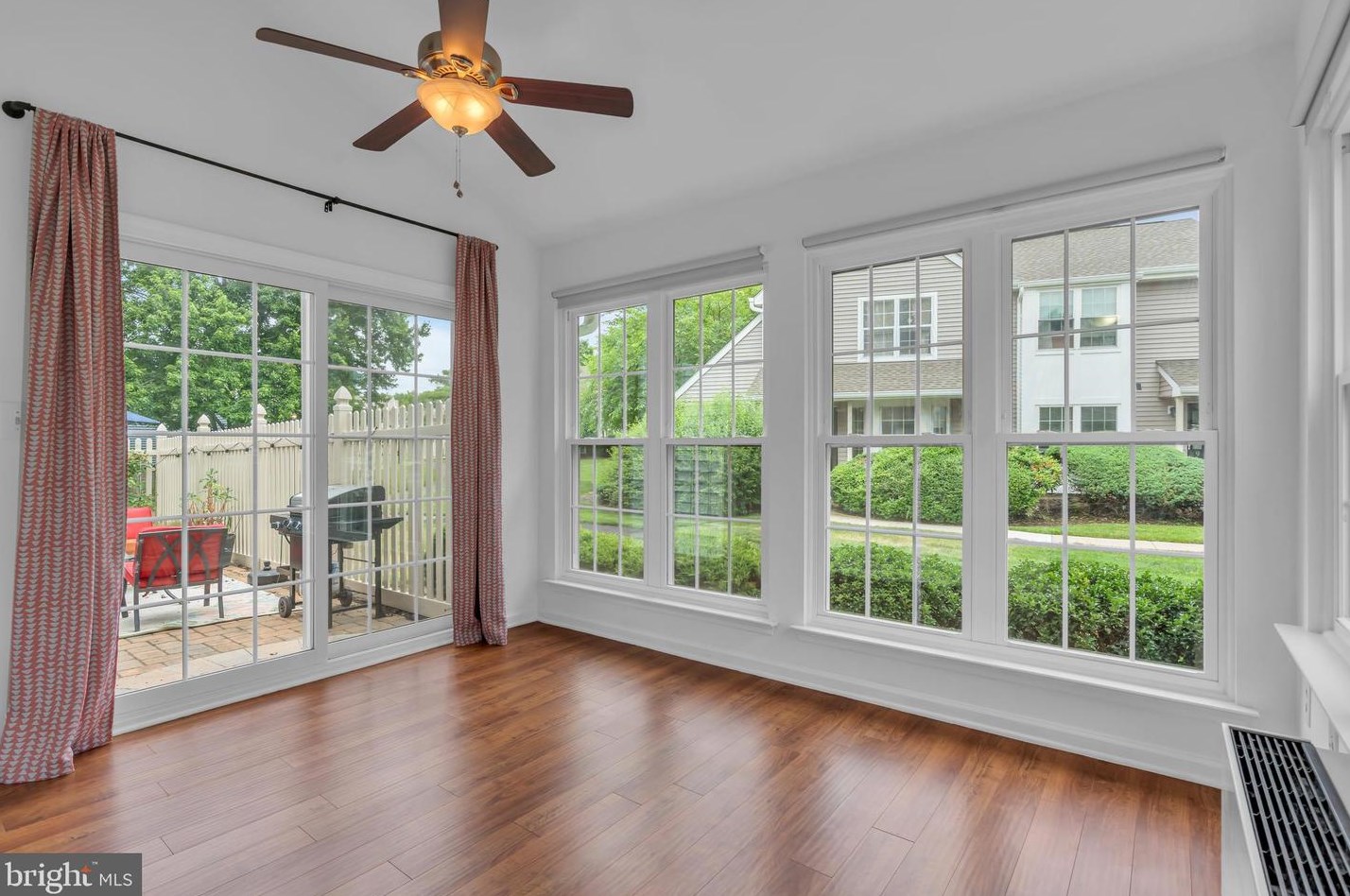 11 Hopkinson Ct, East Windsor NJ 08520-2725 exterior