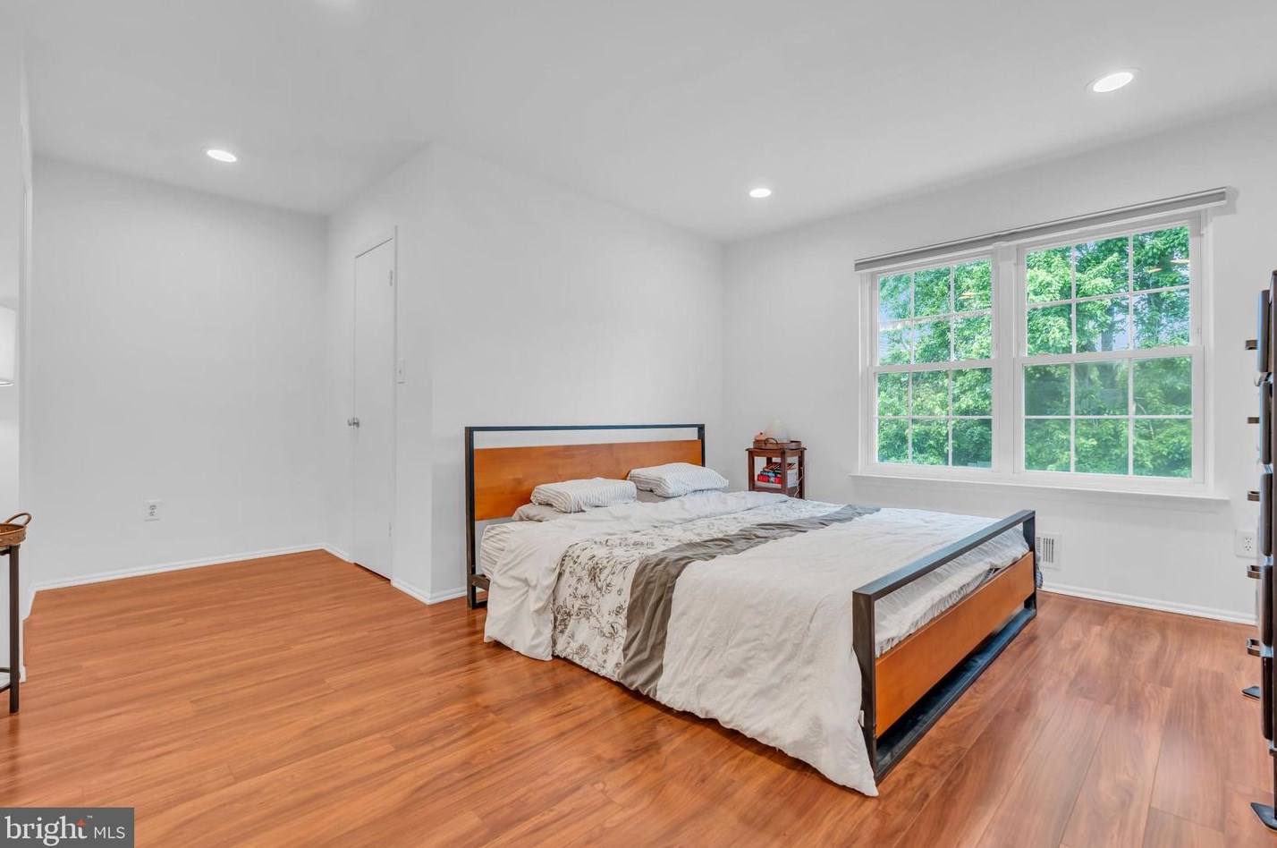 11 Hopkinson Ct, East Windsor NJ 08520-2725 exterior