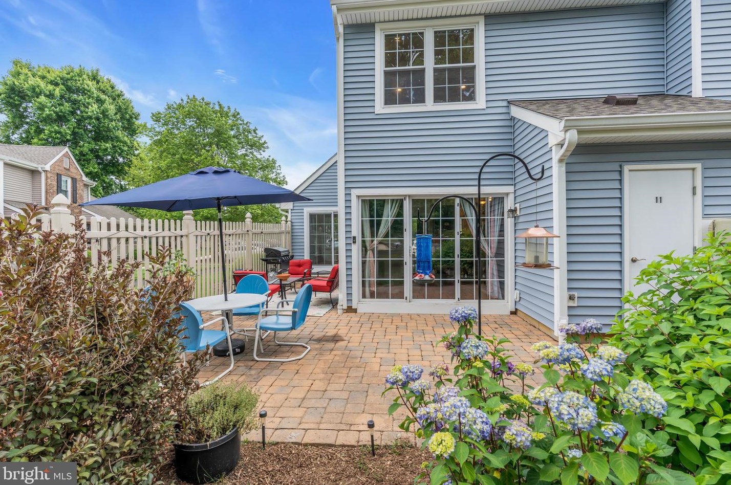 11 Hopkinson Ct, East Windsor NJ 08520-2725 exterior