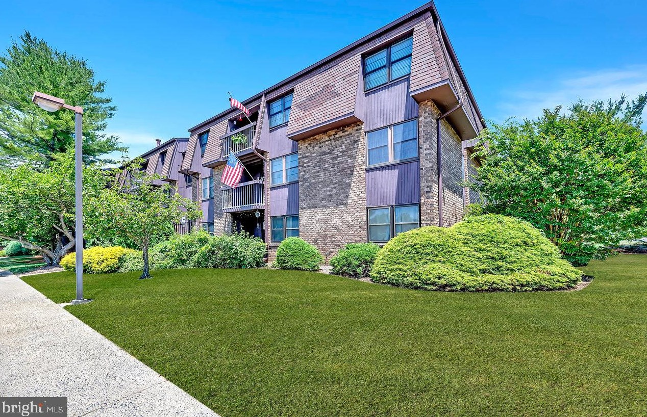 1122 Country Mill Dr, East Windsor, NJ 08512