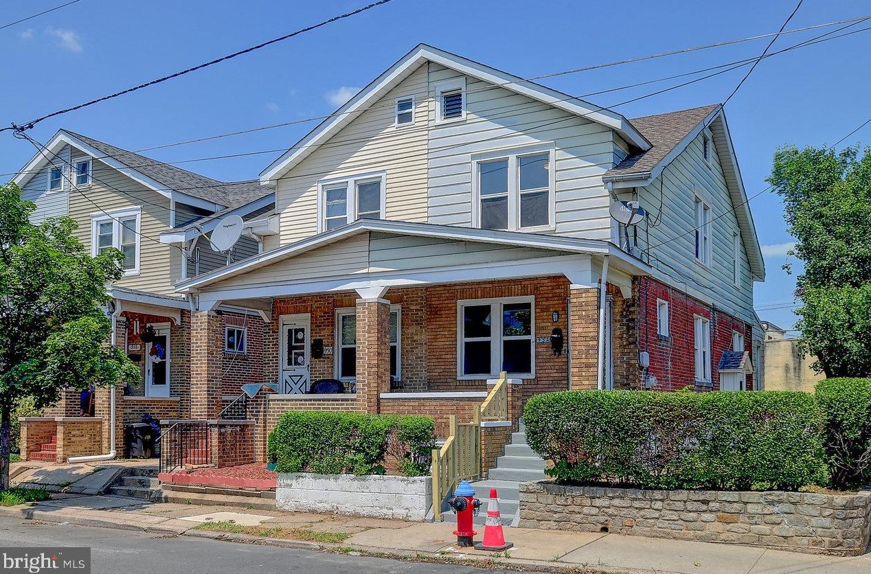 932 Adeline St, Trenton, NJ 08610-6403