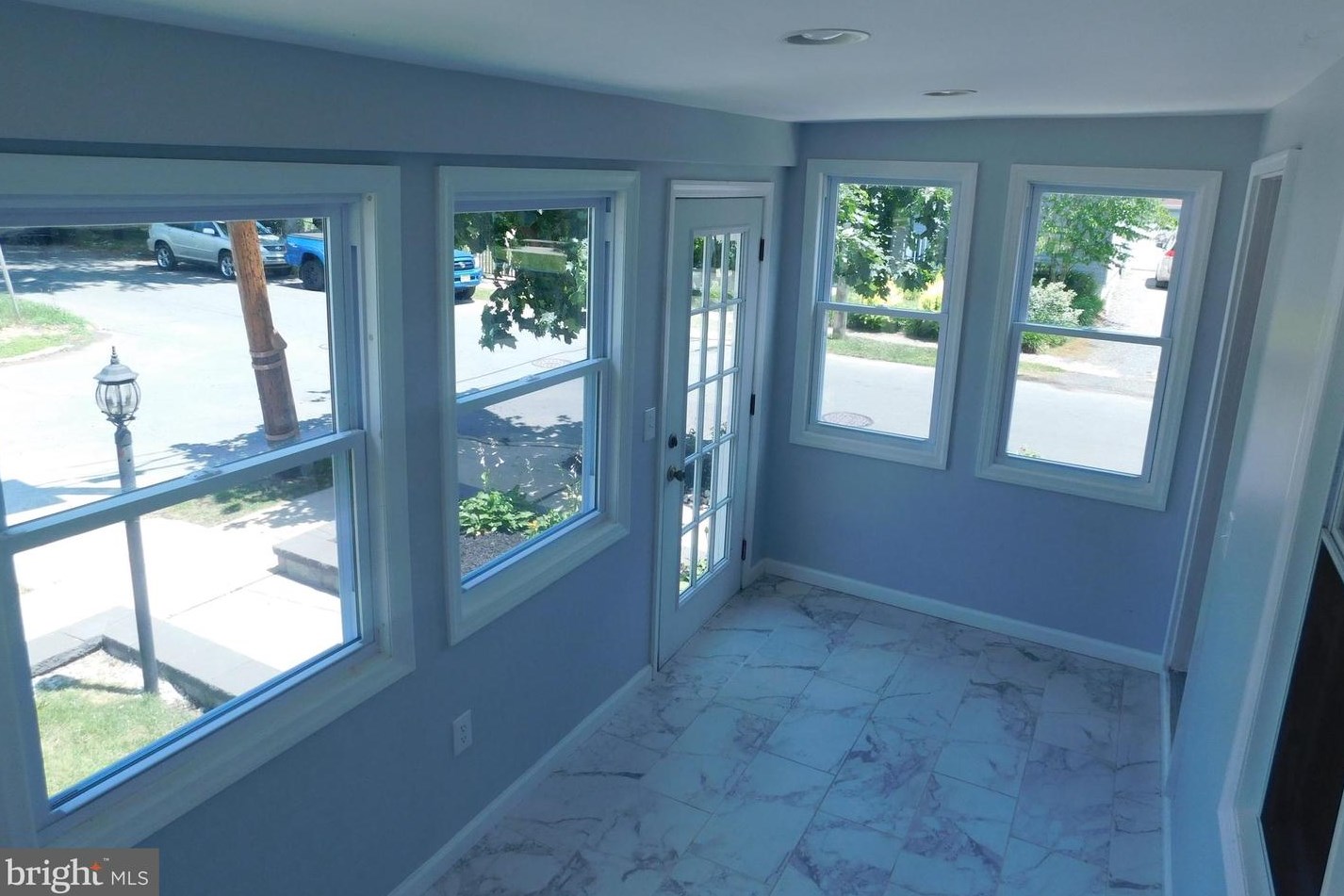 125 Dickinson Ave, Trenton, NJ 08629
