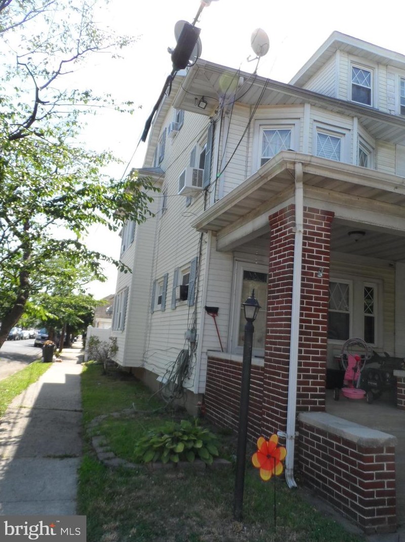675 S Olden Ave, Trenton, NJ 08629