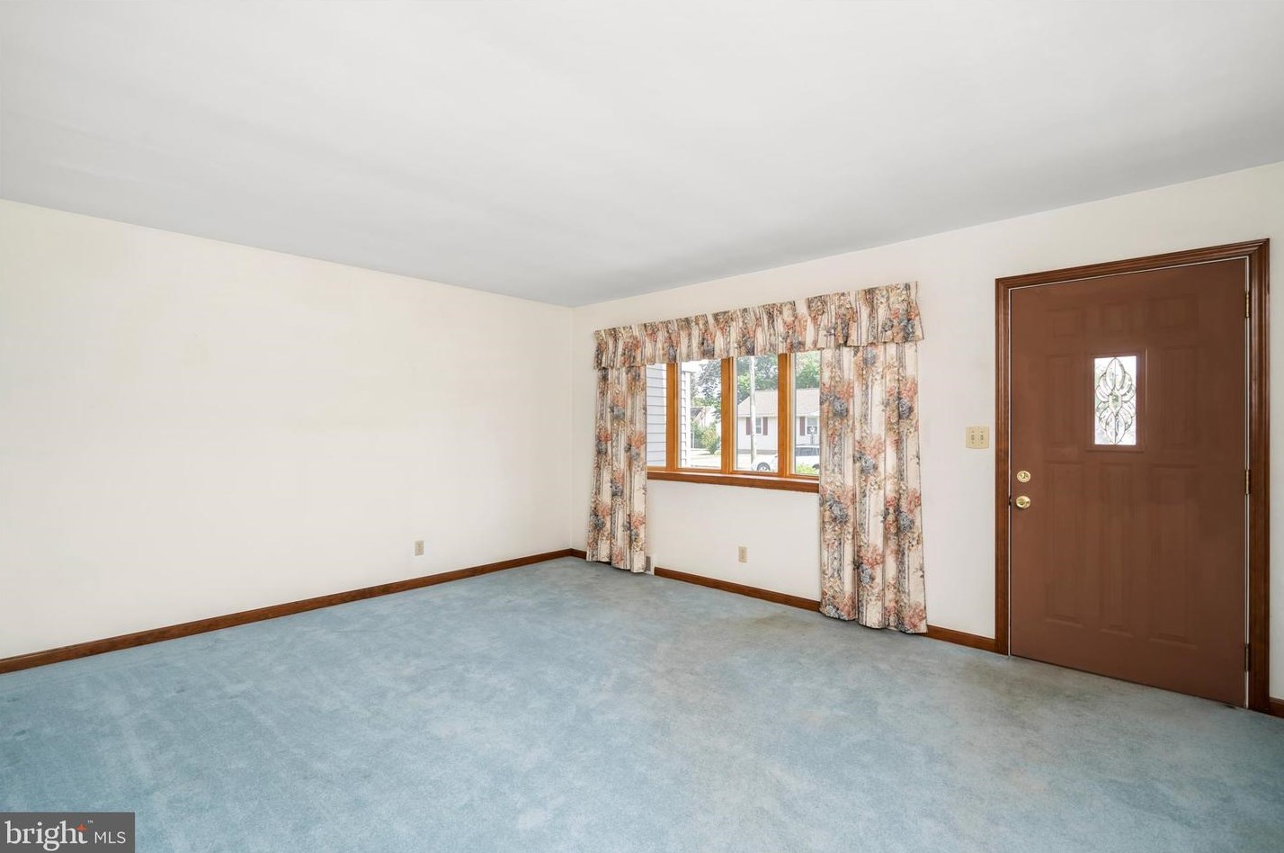 163 Mapleshade Ave, Trenton, NJ 08690