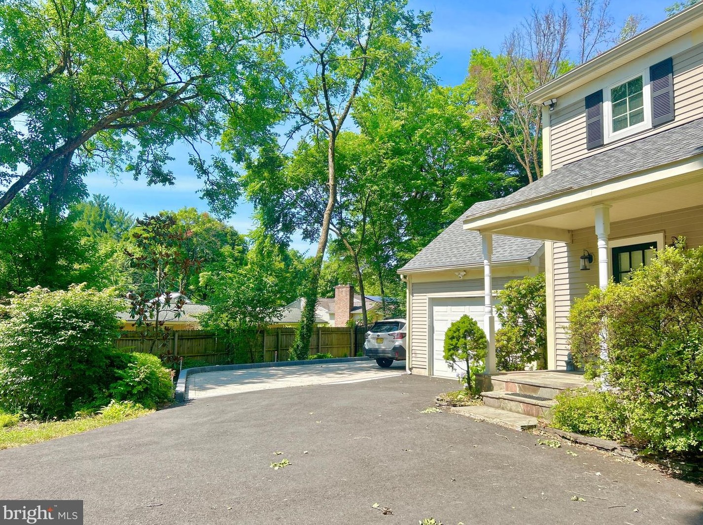 556 Ewing St, Princeton NJ  08540-2700 exterior